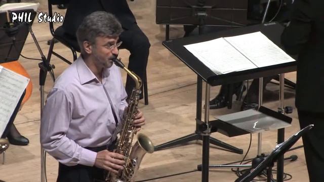 Piazzolla Tango Suite for Saxophone Quartet and Orchestra смотреть онлайн