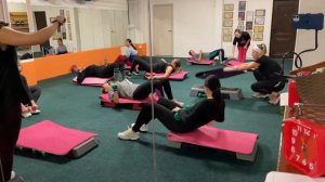 Степ, гантели. Треня ??? Всё тело. Без хореографии, получится у всех!