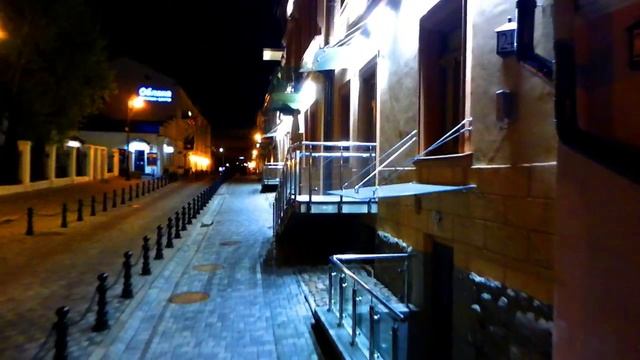 ГУЛЯЕТ ТЕНЬ