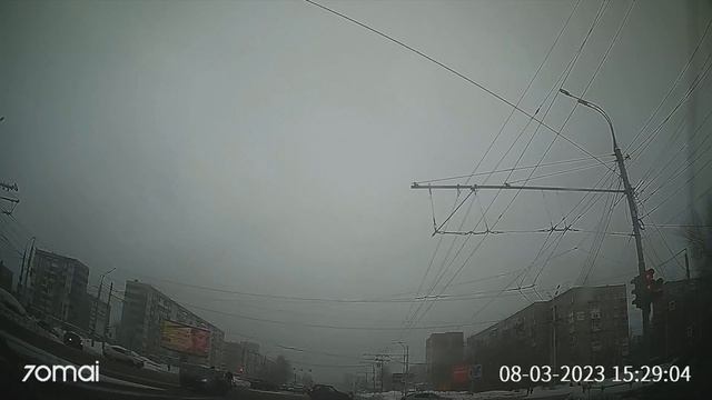 8.03.2023 Момент ДТП Удмуртская - 10 лет Октября. Ижевск. смотреть онлайн