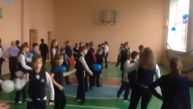 Видео флешмоб День рождения РДШ в МБОУ СОШ с Троицкое смотреть онлайн