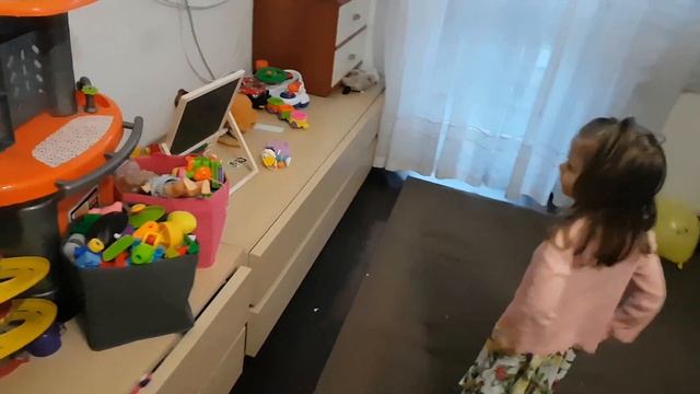 VLOG: Прогулка/ Уборка/ Настя убирает/ Мамина помощница:) смотреть онлайн