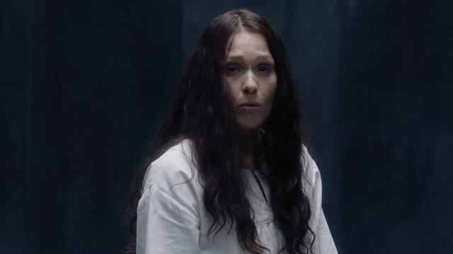 Sherlock Plays The Violin.