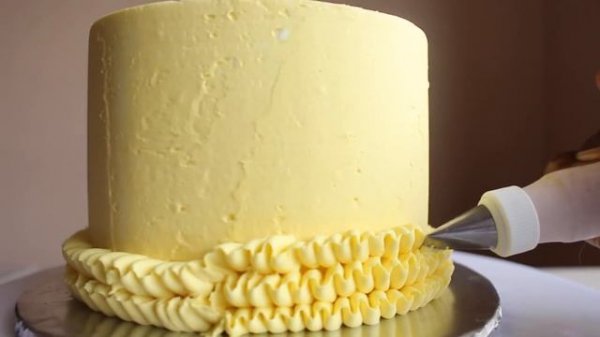 Buttercream Ruffles : Tip 104