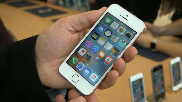 Apple iPhone SE 16GB Photo collage смотреть онлайн