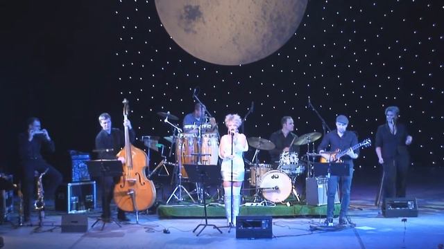 Gerli Padar & The Moon - LIVE kontsert Vanemuises 30.12.2011 (2 osa) смотреть онлайн
