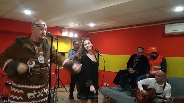 Самый необычный кавер на Машину Времени. смотреть онлайн