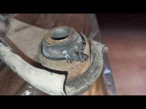 Машину тянет в сторону при торможении - причина (Рено Логан 1.6 v8 , сайлентблок рычага подвески)