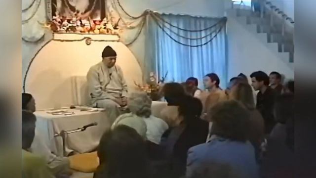 Papaji: What is thought? Dead fish. Why? смотреть онлайн