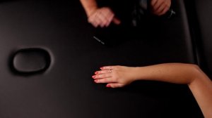 Массаж рук. Экстензоры, латеральный эпиконделит. Перкуссионный аппарат AchedAway Classic.