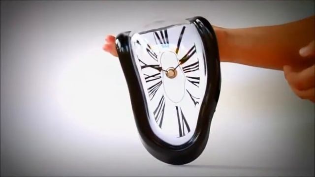 часы в стиле Сальвадора Дали "Утекающее время" смотреть онлайн