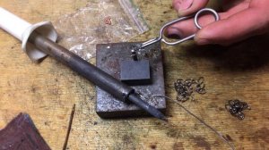 Напайка крючков на Хариус, своими руками!