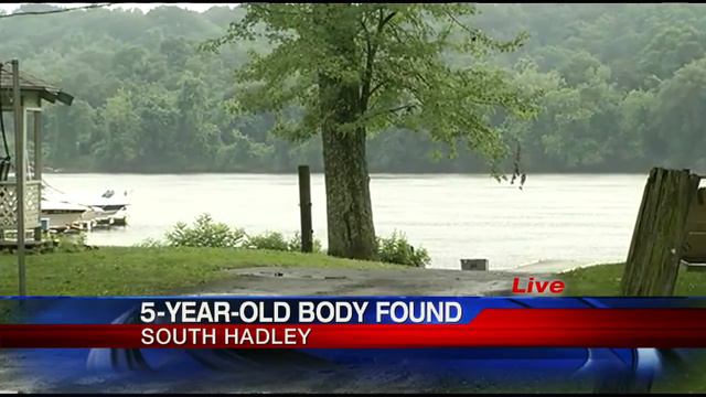 Child's body found in Connecticut River смотреть онлайн