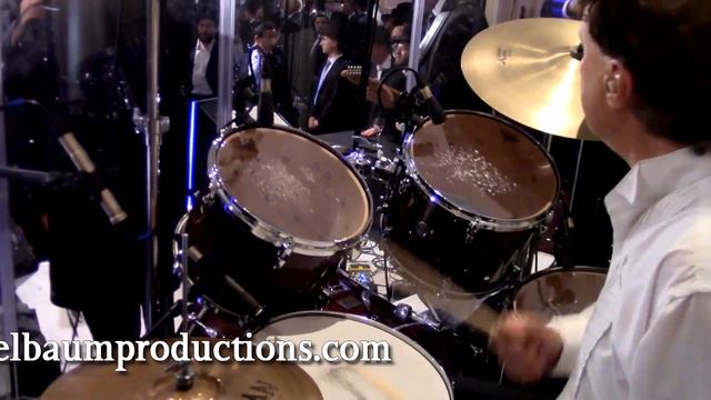 Shloime Daskal & Yedidim Choir "Hora Set "An Aaron Teitelbaum Production смотреть онлайн
