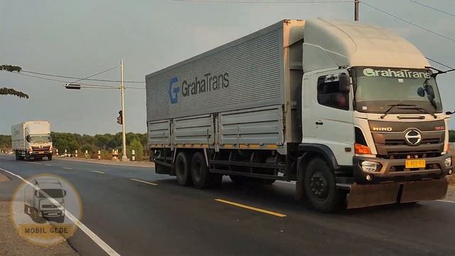 Truk Mbois FAW, UD Quester, Hino 500, Mitsubishi Fuso dan Isuzu Giga di Jalingkut Tegal смотреть онлайн