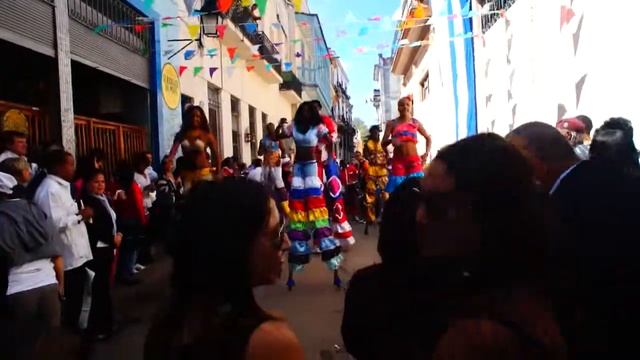 Гавана КУБА улицы, выступление, ВЕСЕЛО! смотреть онлайн