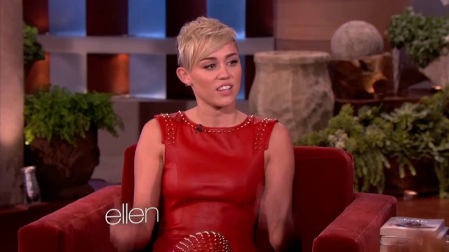 Свадьба Майли Сайрус и сюрприз для холостячки!. смотреть онлайн