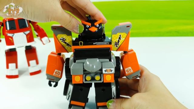 Angry Bird Transformation Robot Try shooting with Angry Birds cars 앵그리버드 변신 로봇에서 앵그리버드 자동차로 슈팅도 해봐요 смотреть онлайн