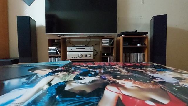 Denon PMA-1700NE, Heco Aurora 700 смотреть онлайн