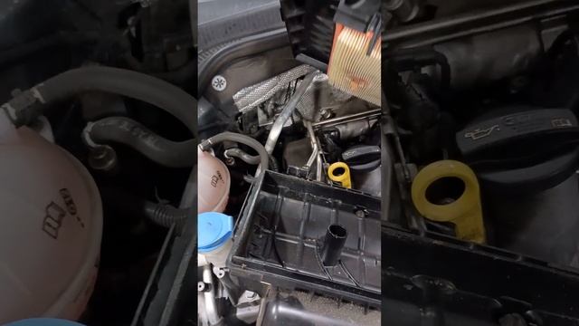 17 Volkswagen Jetta air filter replacement смотреть онлайн
