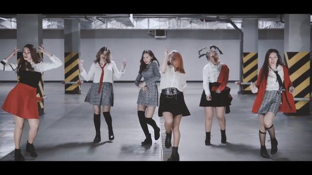 Everglow (에버글로우) - Bon Bon Chocolat Cover Dance By UNIVERS