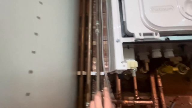 Combi Boiler installation struggle! Baxi for Baxi смотреть онлайн