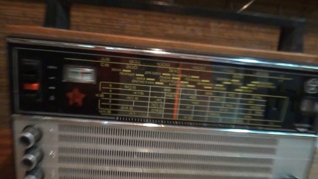 Радиоприёмник Океан 209 (со сгоревшим трансформатором) смотреть онлайн