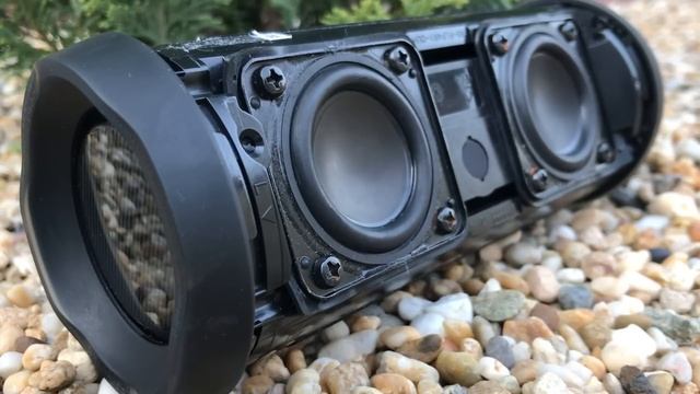 JBL Flip 4 - Bass test смотреть онлайн