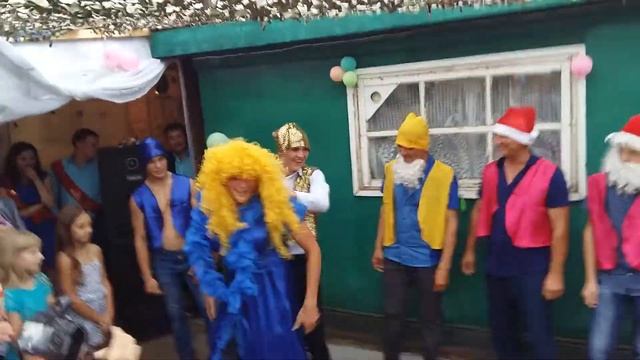 Сказка о семи гномах ,  Беллоснежки и о Принце!