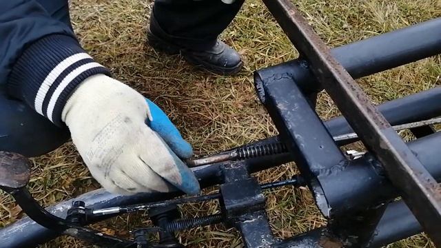 Самосвальный прицеп для мотоблока МТЗ своими руками. Часть четвертая. Тормоза. смотреть онлайн