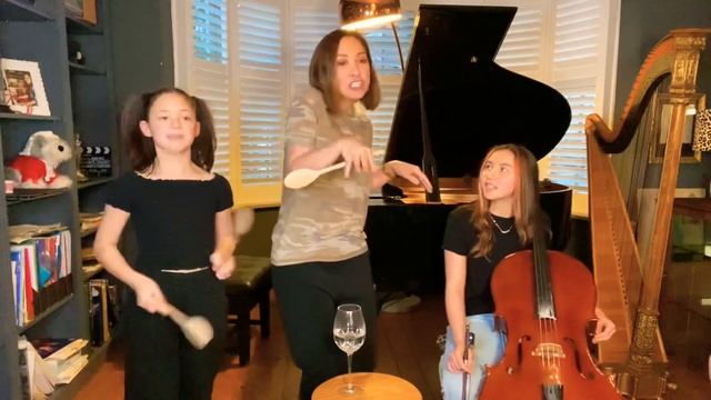 Let’s learn ‘Legato and Staccato’! смотреть онлайн