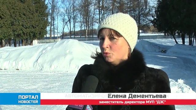 Мотобуксировщик Бурлак М со снегоотвалом на службе ЖКХ города смотреть онлайн