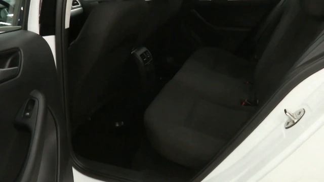 Jetta БЕЛЫЙ смотреть онлайн
