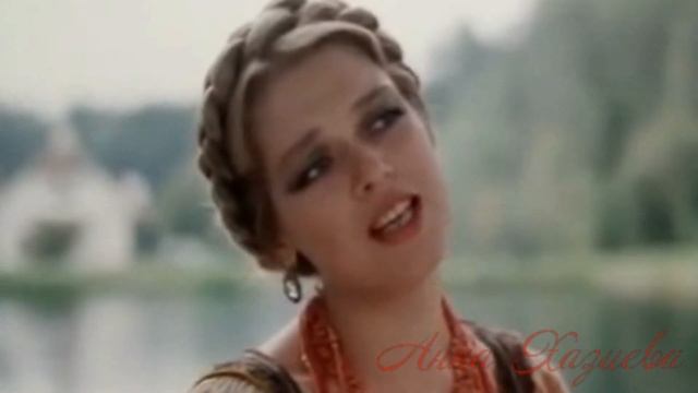 Анна Хазиева представляет романс "Утро туманное, утро седое..." смотреть онлайн