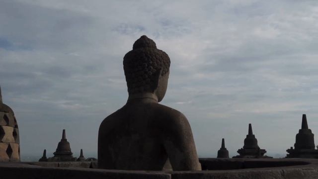 Indonesian Hinduism people pray in Prambanan temple in Yogyakarta Indonesia смотреть онлайн