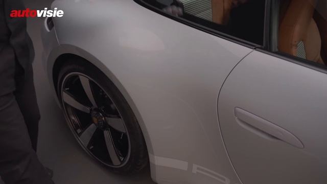 Waarom Porsche 911 Sport Classic een pretpakket is | Sjoerds Weetjes 291 смотреть онлайн
