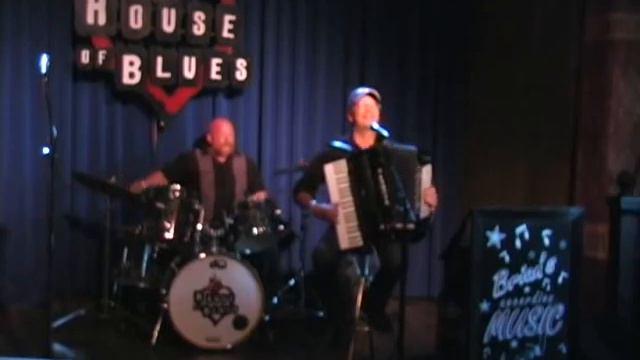 "Never ending song of love/Let your love flow" by Brians accordion music смотреть онлайн