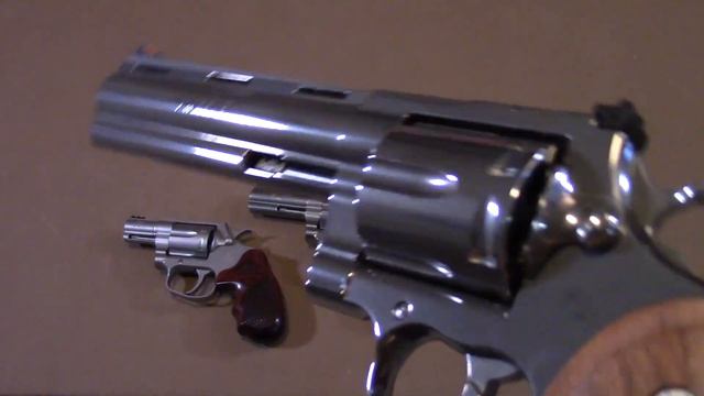 Modern Colt Snake revolvers - One of Each смотреть онлайн