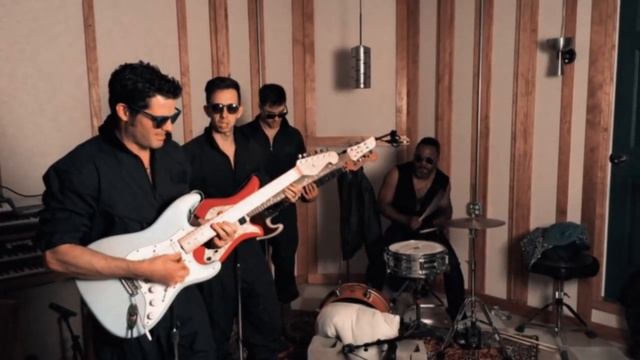 THE FEARLESS FLYERS /// Ace of Aces (VULFPECK) смотреть онлайн