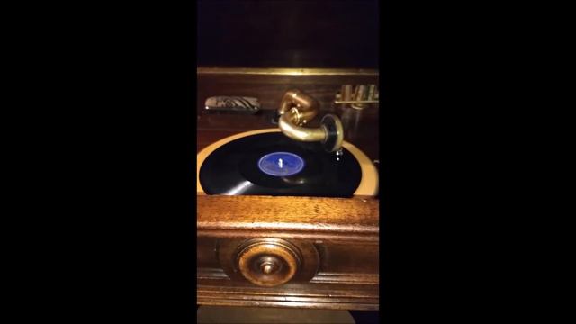 "Lullaby" Brahms Soprano on Hamilton Ross Label (Victor Credenza) смотреть онлайн