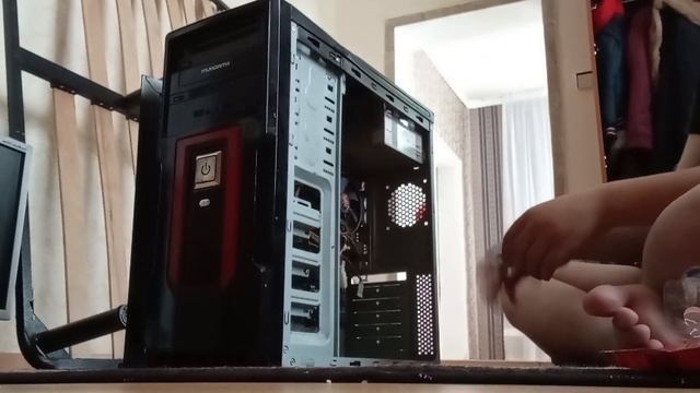 ?Я сделал очистку корпуса от старого компа и увидел там...? смотреть онлайн