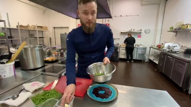 Карпаччо из свёклы с сыром «Дор-блю» смотреть онлайн