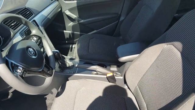 2016 VW Passat S смотреть онлайн