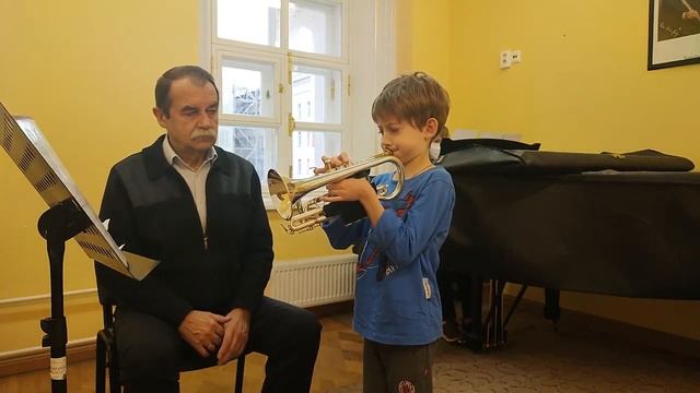 Начальные уроки игры на трубе. Урок 5 / Trumpet basics. Lesson 5 смотреть онлайн