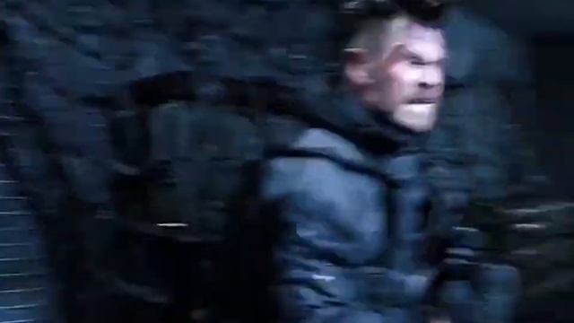 Tyler Rake - Extraction 2 смотреть онлайн