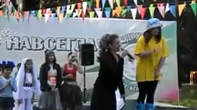 Лагерь дружба. Дочки читают стихи)))) смотреть онлайн
