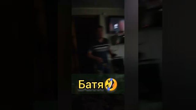 Сбрил бороду, реакция смотреть онлайн