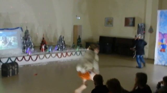 Новогодняя ёлка ( часть 1 )" Рассеянный с улицы Бассейной" смотреть онлайн