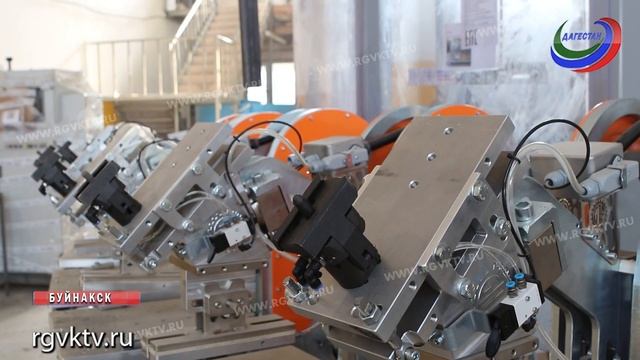 В Буйнакской обувной фабрике заработало новое высокотехнологичное оборудование смотреть онлайн