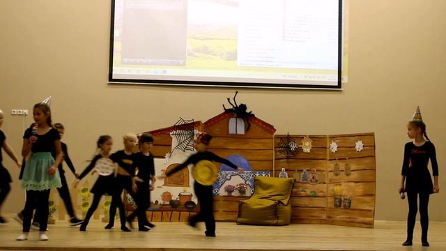 Репетиционные моменты часть 2. Спектакль «Как Ослик счастье искал» смотреть онлайн